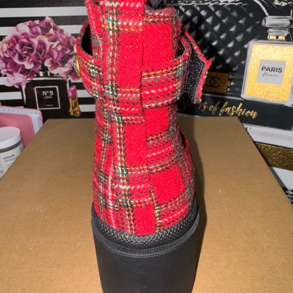 Sugar Red Plaid Stone Pearl Boots - Picture 4 of 10